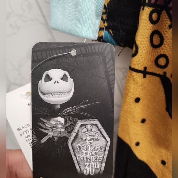 New Toddler Girl's "The Nightmare before Christmas" Sally pajama set - Picture 5 of 7